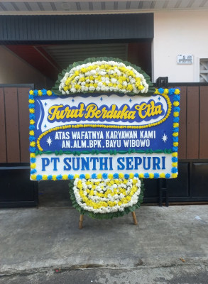 Papan Bunga Duka di Sambung Jawa
