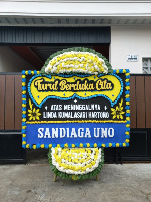 Papan Bunga Duka di Sambung Jawa